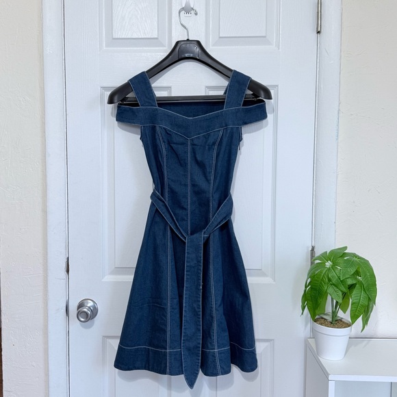 Dresses & Skirts - Only Jeans Stylish Off-Shoulder Denim Dress Size XS